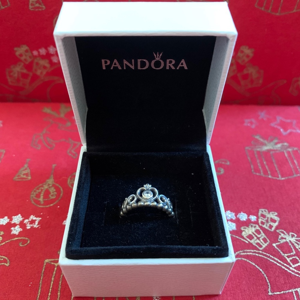 Pandora Princess Tiara Crown Ring